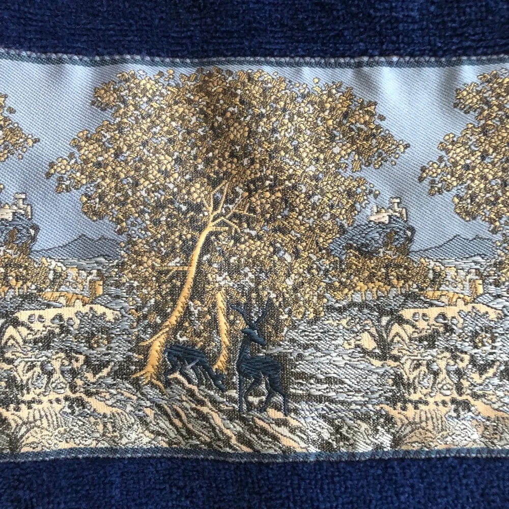 VTG Martex Zodiac 2 Bath Towels Blue w Damask Border Landscape Country Scene